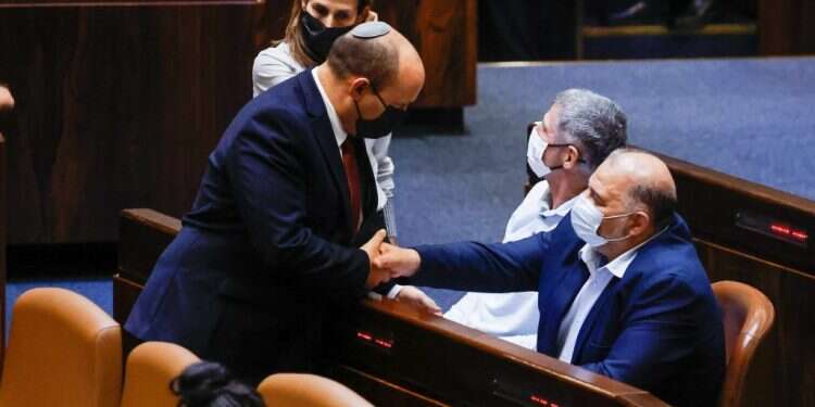 העורכת הראשית של קבוצת התקשורת הערבית-ישראלית משיבה על השאלות הקשות