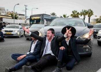 אותותיו של חוק הגיוס: חרדים קיצוניים חוסמים את כביש גהה