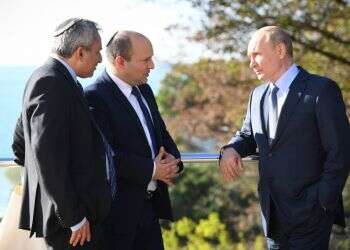 בנט שומר על ניטרליות בגזרת אוקראינה