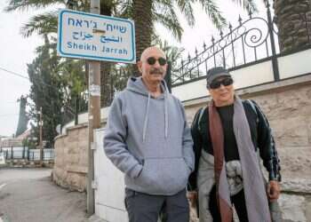 דעת קהל בשמעון הצדיק: הפער בין הכאוטיות למציאות האפורה והיומיומית