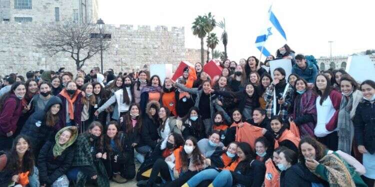 "גילינו שלחומש יש אלפי תומכים"