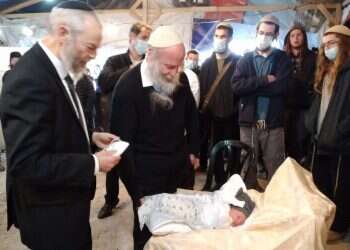 בדמייך חיי: ברית מילה בישיבת חומש