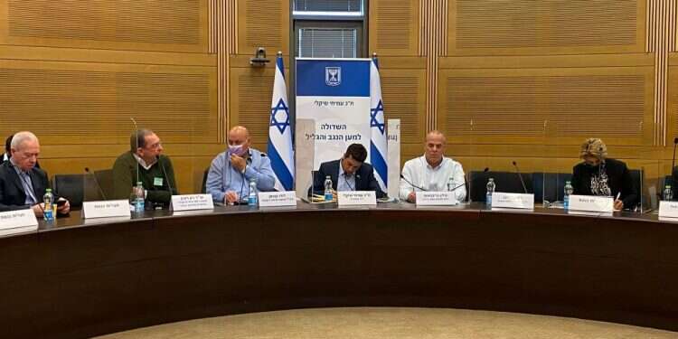 ח "מציאות מסוכנת לעתיד ילדינו": בכנסת דנו במשבר ההתיישבות היהודית בגליל
