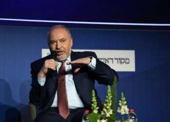 שר האוצר אביגדור ליברמן בוועידת מקור ראשון. צילום: שריה דיאמנט אביגדור ליברמן: רות המואביה לא הייתה עוברת גיור אצל דרעי וגפני