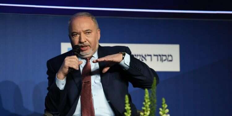 שר האוצר אביגדור ליברמן בוועידת מקור ראשון. צילום: שריה דיאמנט אביגדור ליברמן: רות המואביה לא הייתה עוברת גיור אצל דרעי וגפני