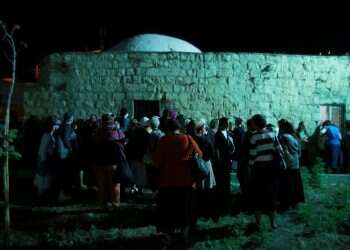 ירי של מחבלים פלסטינים על חיילים ומתפללים בכניסה לקבר יוסף