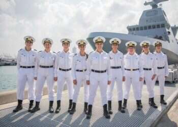 תשע מסיימות הקורס. צילום: דובר צה רבע מבוגרי קורס החובלים של זרוע הים הן חובלות