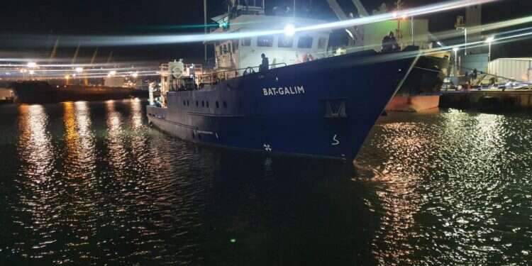 המשרד להגנת הסביבה: כתם שמן בעל פוטנציאל "אזורי או לאומי" התגלה מול חופי ישראל