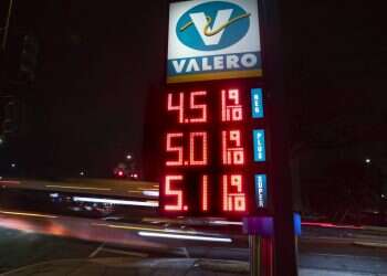 הכיתור הכלכלי: כך העיצומים המערביים מאיימים להפיל את רוסיה