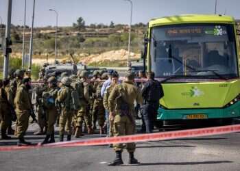 הפיגוע בצומת אלעזר. צילום: EPA הכלים השתנו, היעד נשאר: השמדת מדינת ישראל