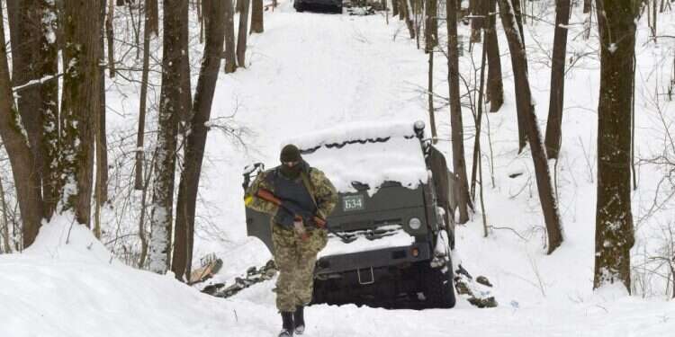 "טרור רוסי": מאות אלפים לכודים במריופול