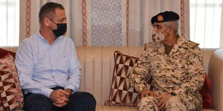 הרמטכ"ל כוכבי התקבל בבחריין, ייפגש עם בכירים בממלכה