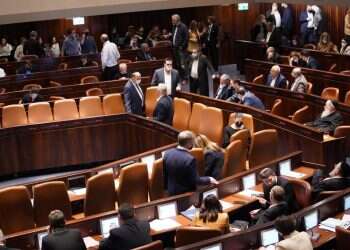 מי יפנה את הזבל? חוקי העזר העירוניים נותרו מחוץ להסכמות בכנסת