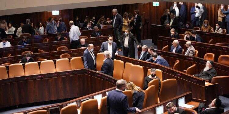 מי יפנה את הזבל? חוקי העזר העירוניים נותרו מחוץ להסכמות בכנסת