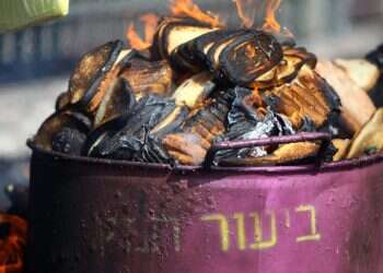 עד מתי מותר לאכול חמץ? זמני פסח 2024