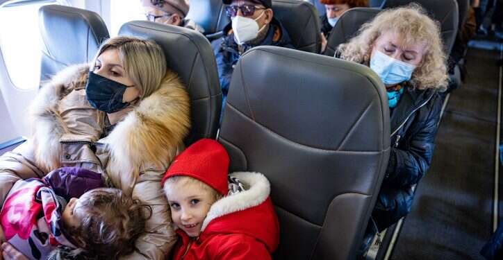 פליטים מאוקראינה בדרכם לארץ. צילום: נתי שוחט/פלאש90 משבר הפליטים מאוקראינה: צה"ל מתגייס לסייע