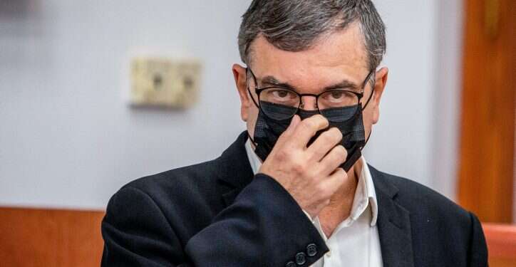 השופטים הכריעו: שלמה פילבר לא עד עוין, התביעה תחקור בכל דרך שהיא מוצאת לנכון