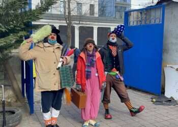 לוחמי הצחוק במולדובה: "משחק, הומור ורגש הם כלים טיפוליים לכל דבר"