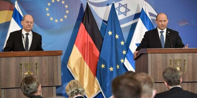 קצלר גרמניה שולץ וראש הממשלה בנט במסיבת עיתונאים משותפת. צילום: קובי גדעון, לע שולץ על הסכם הגרעין: גרמניה לוקחת ברצינות את הדאגות של ישראל