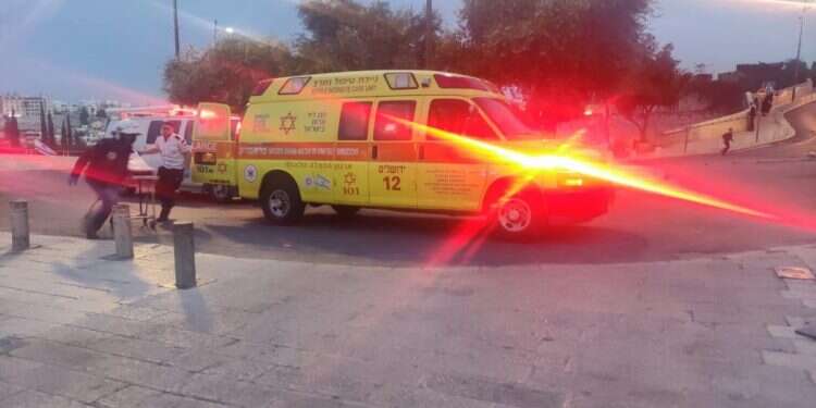 שני פצועים בינוני בפיגוע בשער הכותנה בעיר העתיקה בירושלים