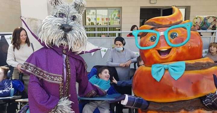 תחפושת השנאוצר והרוגעלך מ הפתעה מרגשת לחניכי עמותת "עלה": מסיבת פורים עם התחפושות שכולנו מכירים