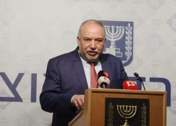 הרפורמה של ליברמן: הפחתת מכסים חד צדדית על פירות וירקות