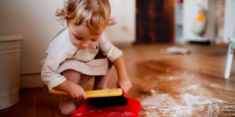 צילום: שאטרסטוק איך לשלב את הילדים בניקיונות לפסח?