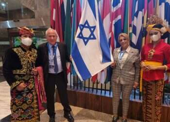 בלי קואליציה ואופוזיציה: חברי הכנסת מנצלים את הפגרה וטסים לחו"ל