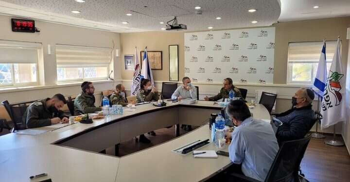 מפגש של עודד רביבי וראש המנה עודד רביבי לראש המנהל האזרחי: "כשמתעלמים מבעיה קטנה היא הופכת לגדולה"