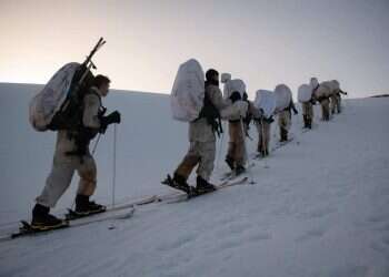 משואה לתקומה, דרך צעדים בשלג