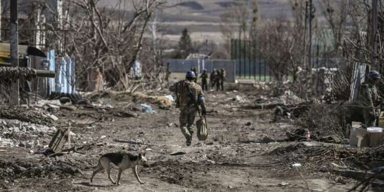לקראת חידוש המו"מ: אוקראינה כבשה מחדש עיירה אסטרטגית