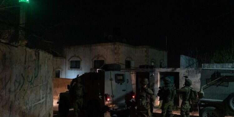 כוחות צה בתום מאבק משפטי: הכוחות הרסו את ביתם של שניים מהמחבלים שרצחו את יהודה דימנטמן