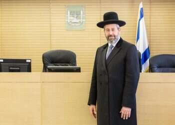 הרב לאו. צילום: אבישג שאר־ישוב חמץ והחמצה: הרהורי התשובה המאוחרים של סילמן תלושים מההקשר