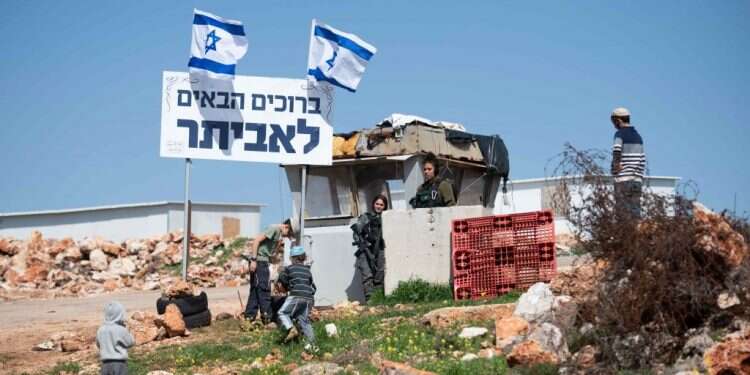 בישיבת אביתר מוחים על הסחבת ביישום המתווה המובטח