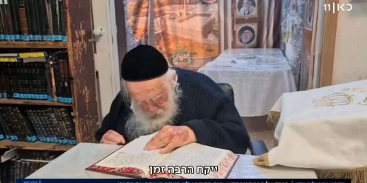 כתבה על הרב קנייבסקי בכאן 11. צילום מסך מערוץ כאן חדשות ביוטיוב אחרי תבהלת ההלוויה, סוף-סוף התקשורת עסקה בדמותו של הרב קנייבסקי