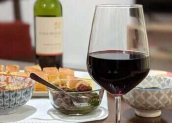 מחקר מקיף: לא נכון שכוס יין אדום מועילה לבריאות הלב
