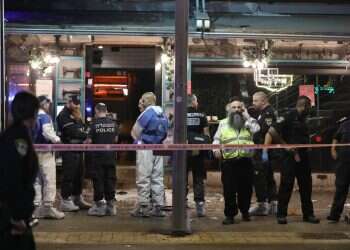 נקלעו לפיגוע, נטרלו את המחבל בנשקם וממשיכים לשלם את המחיר