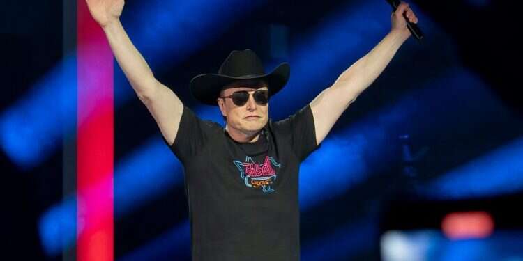 על הטכנולוגיה שפותחה ב-SpaceX "אי אפשר היה אפילו לחלום לפני עשור". אילון מאסק. צילום: AFP