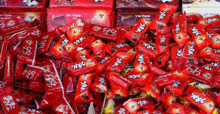 שוקולד עלית של שטראוס. צילום: משה שי, פלאש 90 מחסור צפוי בשוקולד: שטראוס אוספת את מוצריה מהמדפים