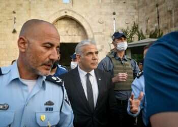 "מסתער על ירושלים ככובש": הרש"פ נגד יאיר לפיד