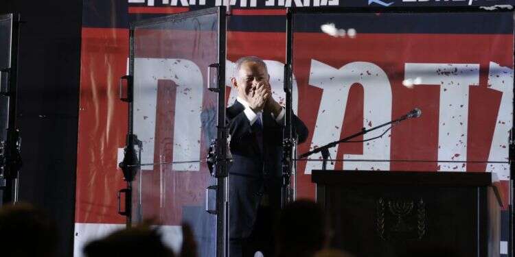 "אומרים לממשלה המסוכנת הזאת רק דבר אחד: לכו הביתה!"