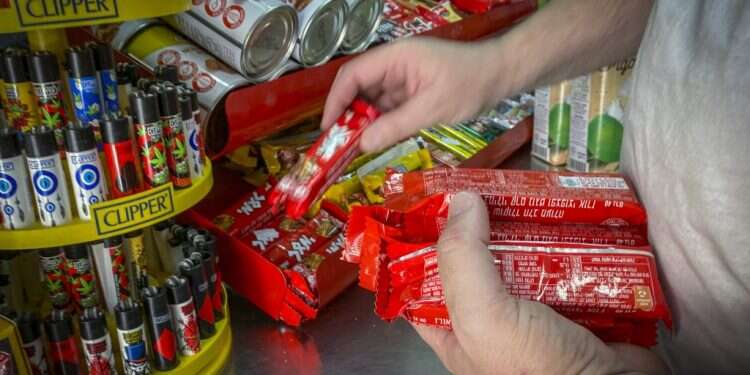 חטיפי שוקולד של שטראוס. צילום: אבשלום ששוני, פלאש 90