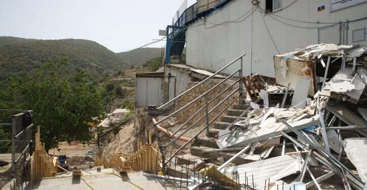 העבודות בקבר הרשב התפרעויות בקבר הרשב"י במירון, ארבעה נעצרו