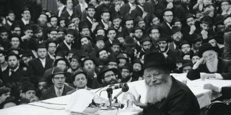 הרבי מלובביץ'. צילום: גטי אימג'ס הקולות והמראות: המורשת הווירטואלית של הרבי מלובביץ'
