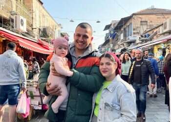 עוד נפגש, גרסת הבת: "היו זמנים שהייתי שבוע בלי מקלחת עם אותם בגדים. לא ביקשתי עזרה"