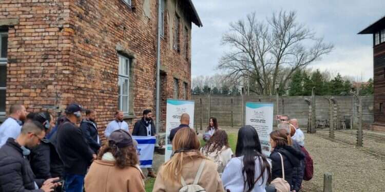 קרדיט תמונה: ביחד ערבים זה לזה לראשונה: טקס היסטורי לזכר השואה באושוויץ בשפה הערבית