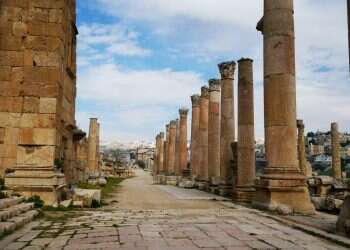 מעבר לכל דמיון: מסע באווירה תנ"כית בעבר הירדן המזרחי