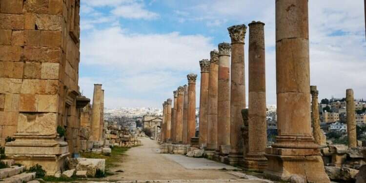 השתמרה מהתקופה הרומית. ג'רש. צילום: לבנה שלוי מעבר לכל דמיון: מסע באווירה תנ"כית בעבר הירדן המזרחי