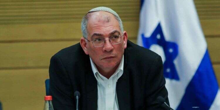 ניר אורבך. צילום: אורן בן חקון ניר אורבך שוקל פרישה, אך לא יפתיע את בנט