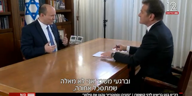 סבב הראיונות של בנט: מעט מדי, מתנצל מדי, מאוחר מדי